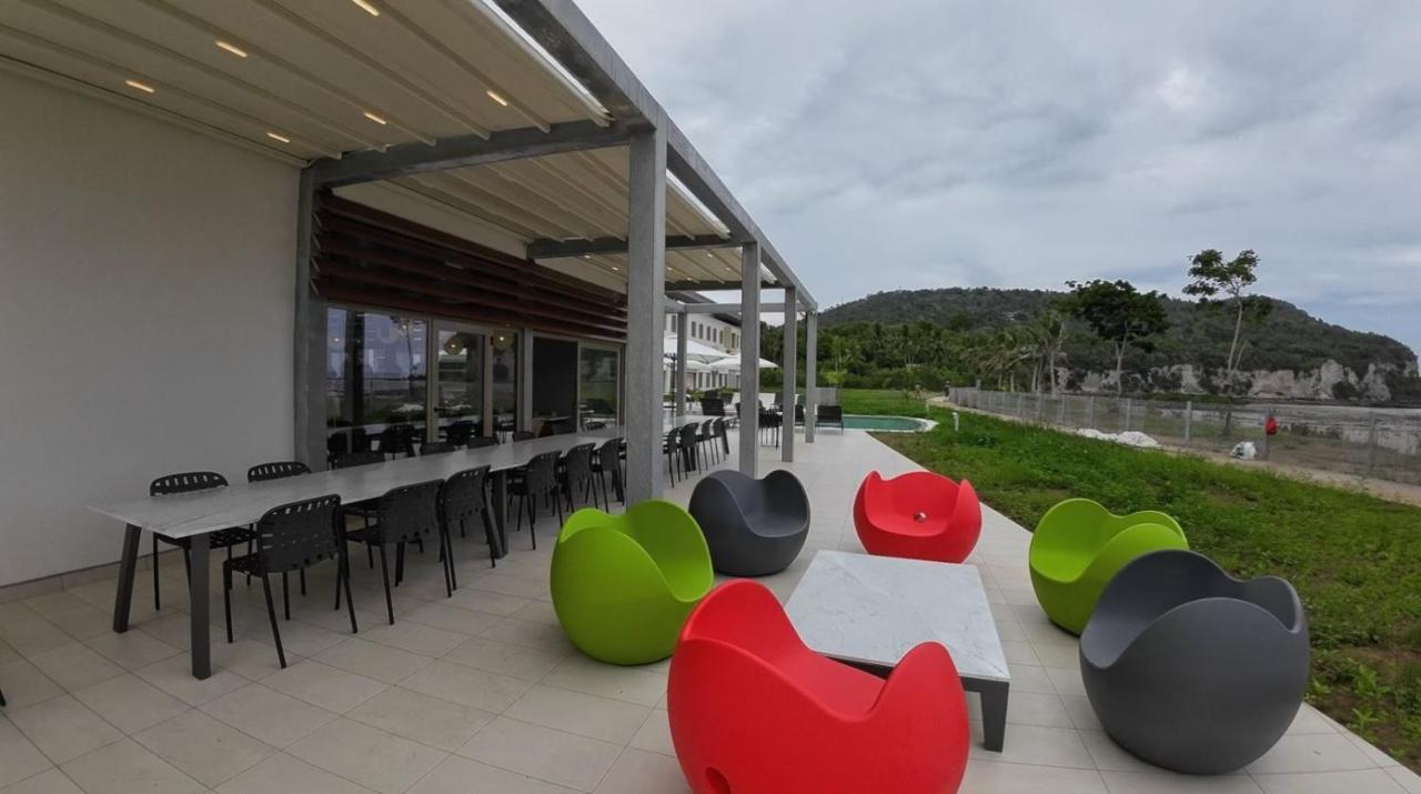 Ibis Styles Mayotte Aeroport Pamandzi Buitenkant foto