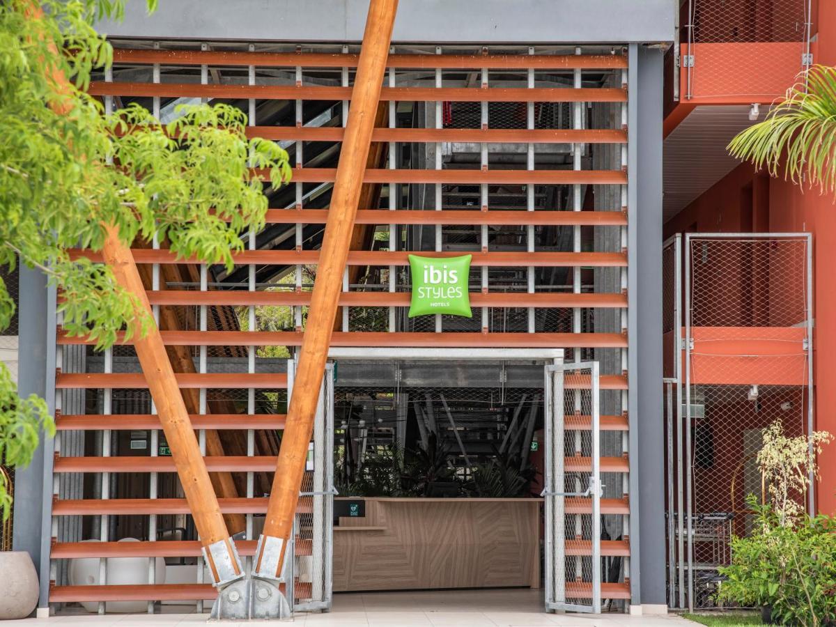 Ibis Styles Mayotte Aeroport Pamandzi Buitenkant foto