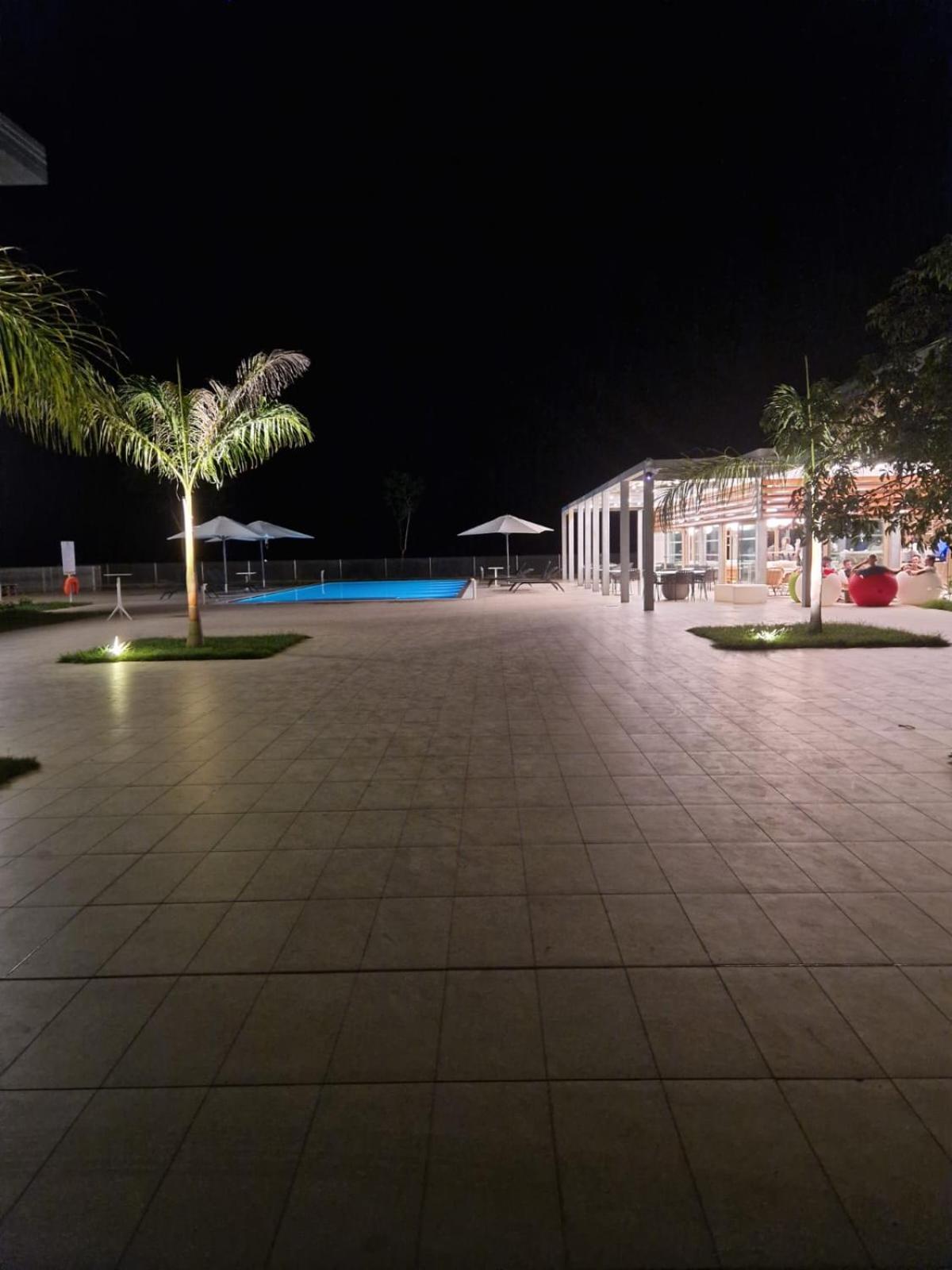 Ibis Styles Mayotte Aeroport Pamandzi Buitenkant foto