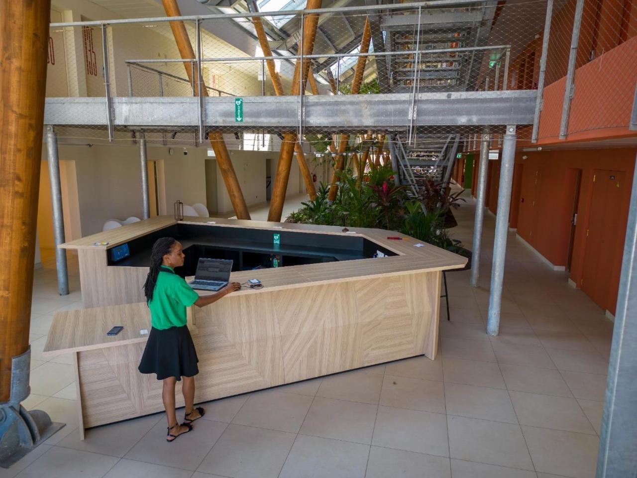 Ibis Styles Mayotte Aeroport Pamandzi Buitenkant foto